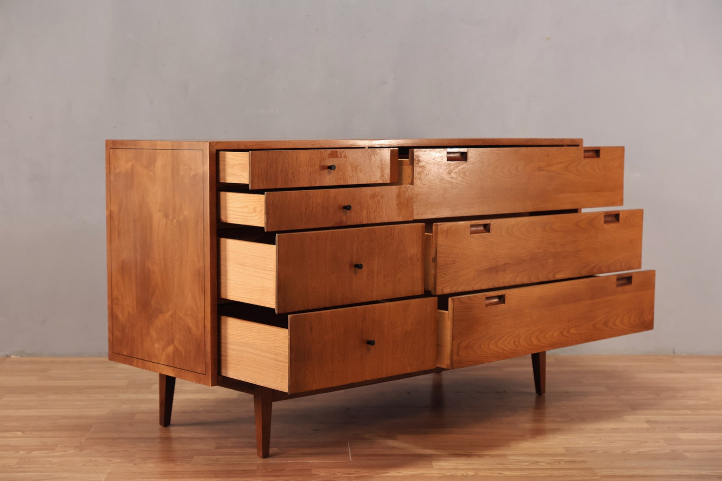 American of Martinsville 7-Drawer Dresser