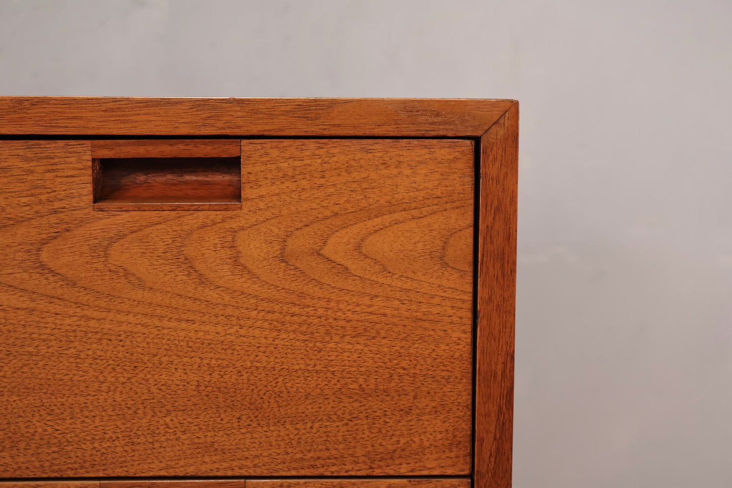 American of Martinsville 7-Drawer Dresser