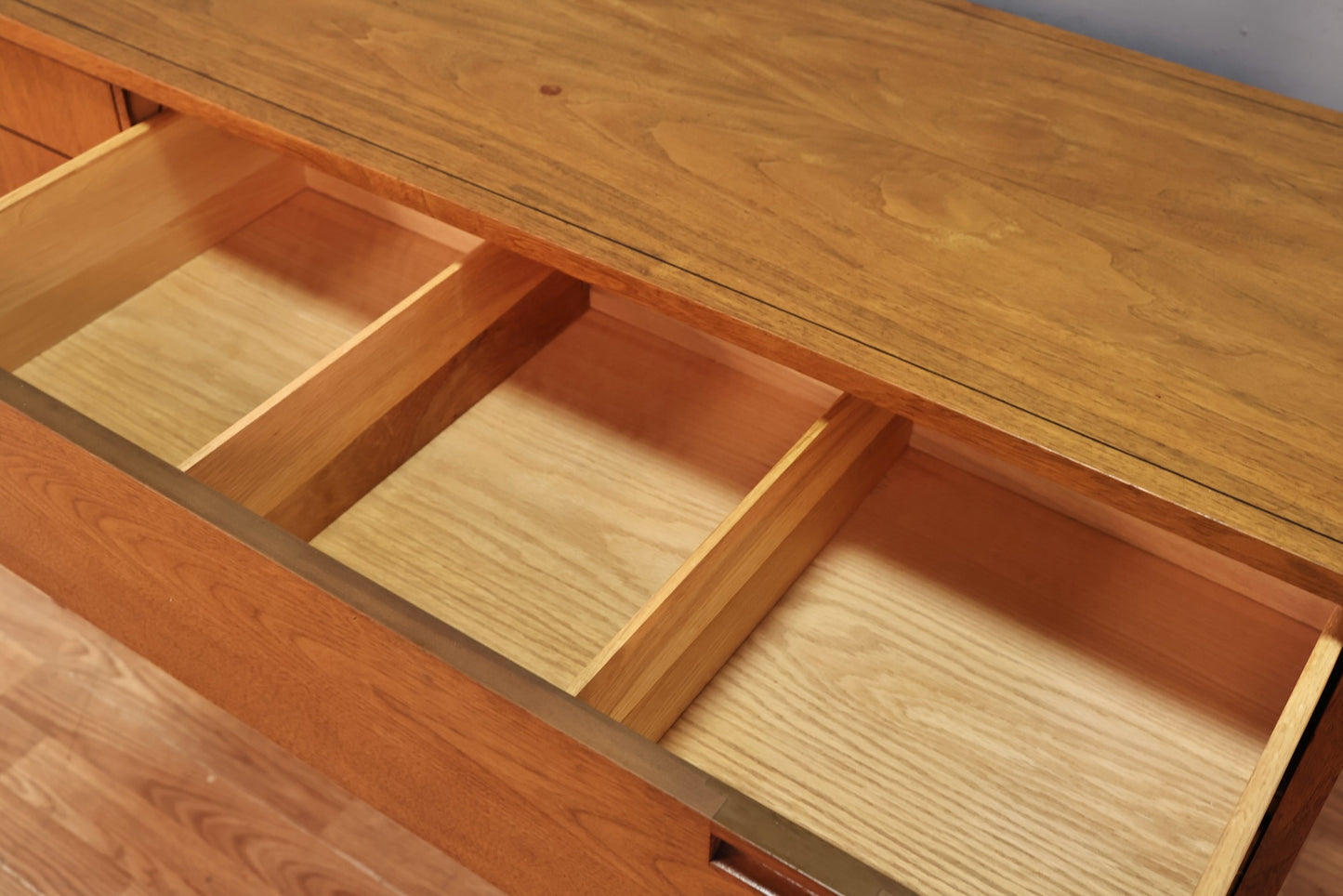 American of Martinsville 7-Drawer Dresser