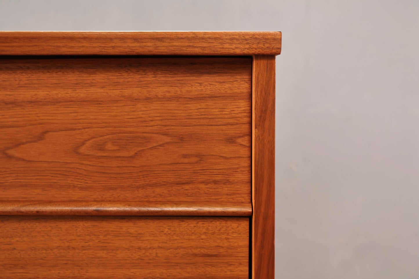 Walnut & White Laminate 6-Drawer Dresser