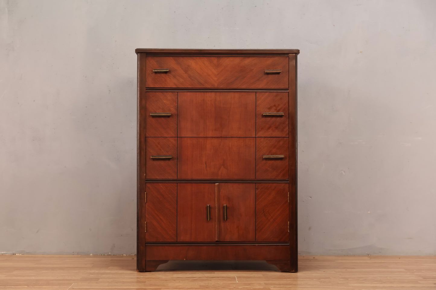 Compact Art Deco 3-Drawer Bachelor's Chest