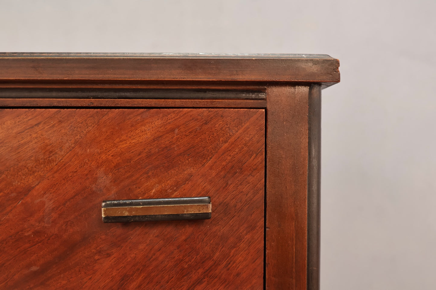 Compact Art Deco 3-Drawer Bachelor's Chest