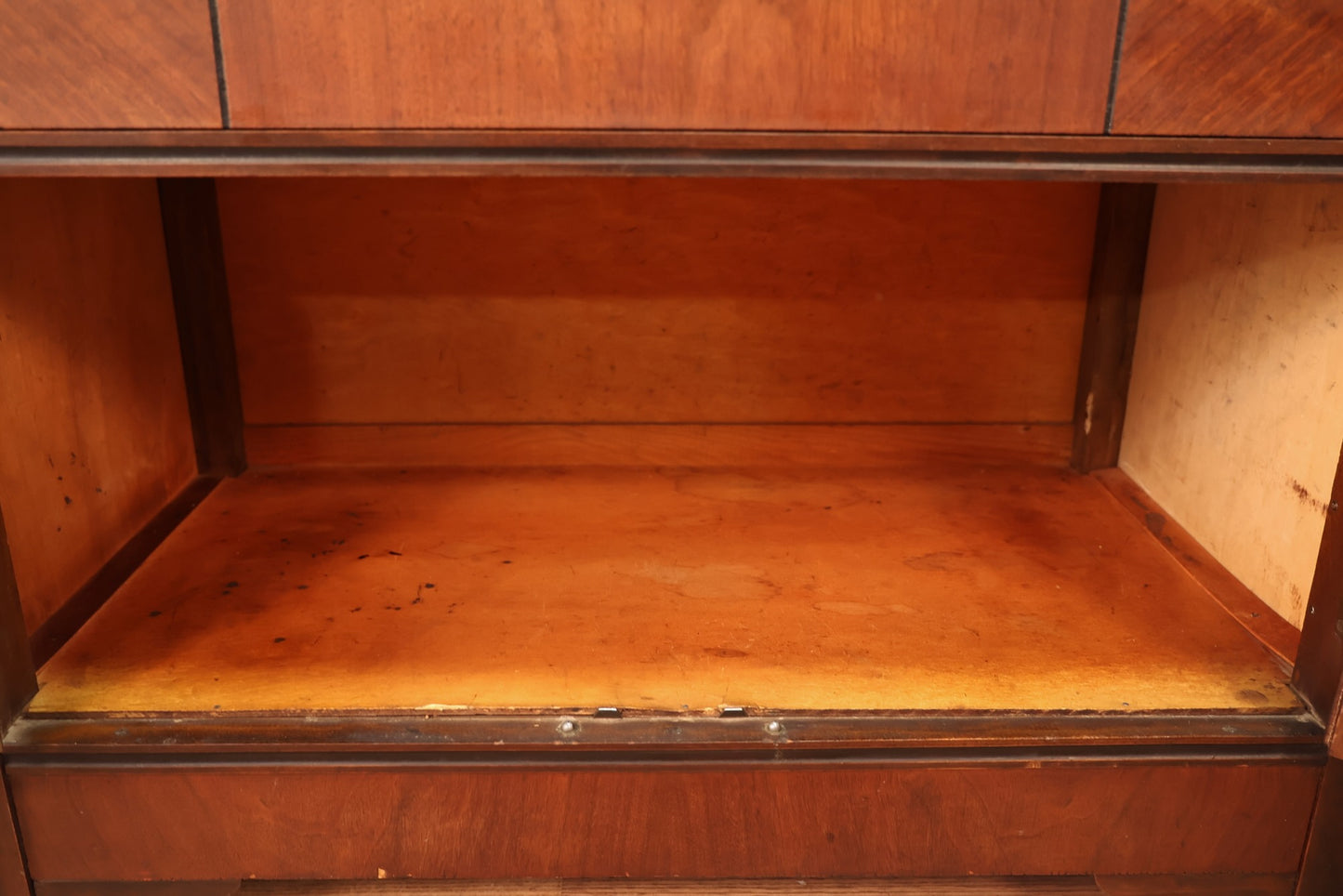 Compact Art Deco 3-Drawer Bachelor's Chest