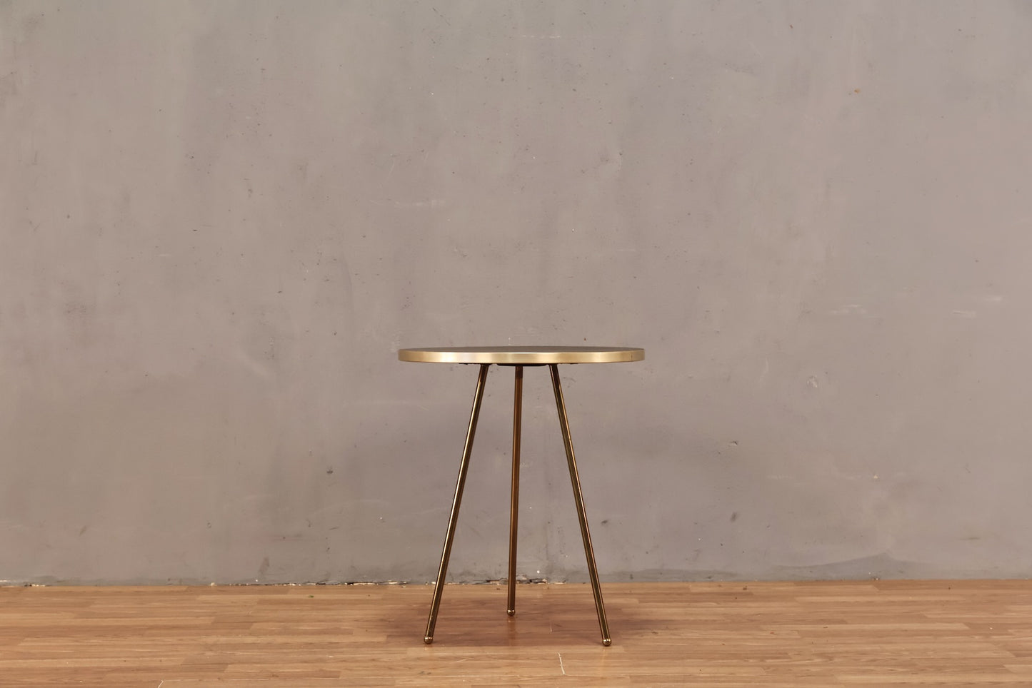 Atomic Tripod Round Side Table