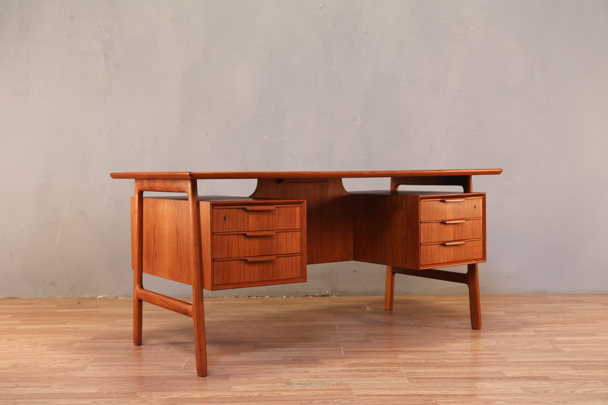 Omann Jun Teak Executive Desk - ONLINE ONLY