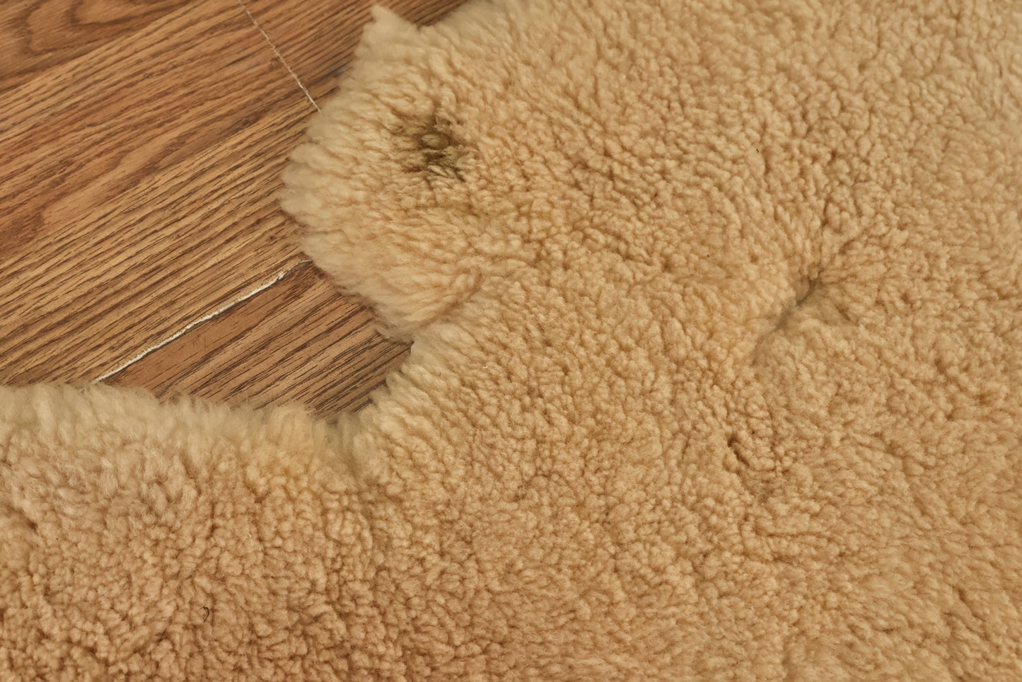 Small Sheepskin Throw Rug W - ONLINE ONLY