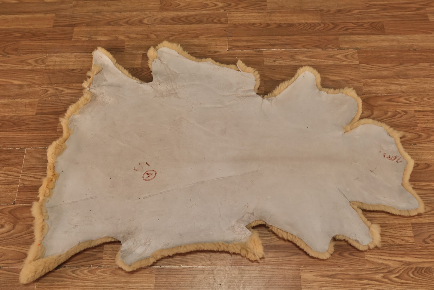 Small Sheepskin Throw Rug W - ONLINE ONLY