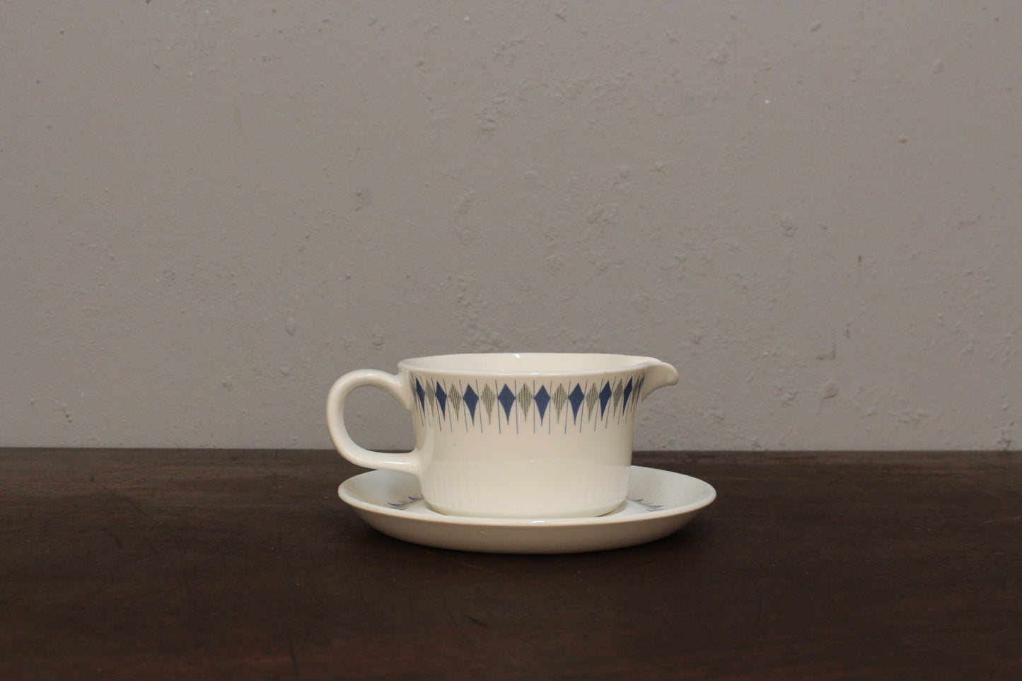 1960s Figgjo Flint "Ruth" Gravy Boat & Saucer