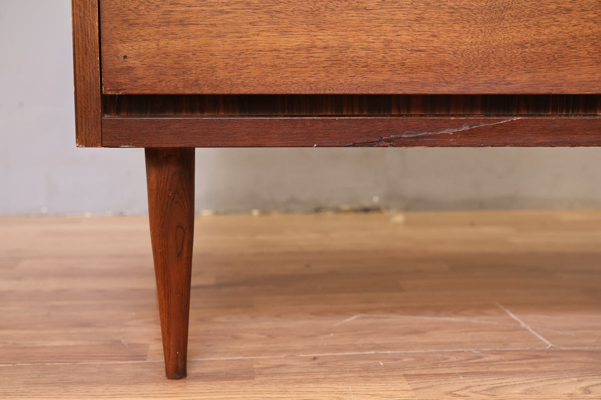 Bassett Walnut 4-Drawer Dresser