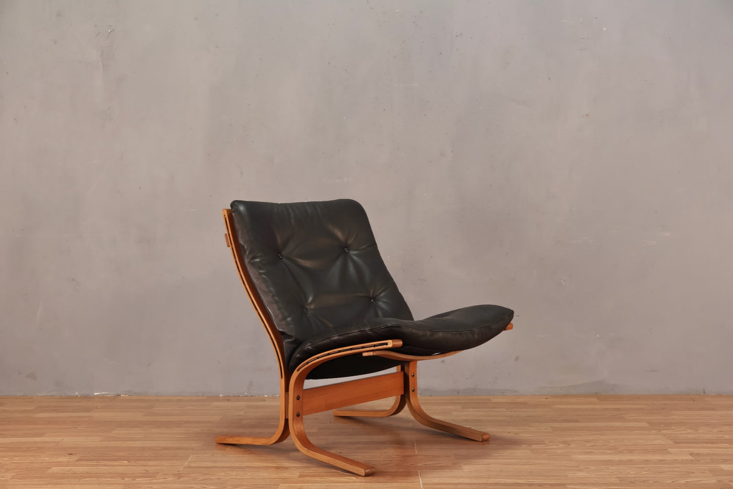 Ingmar Relling "Siesta" Leather & Teak Lounge Chair - ONLINE ONLY