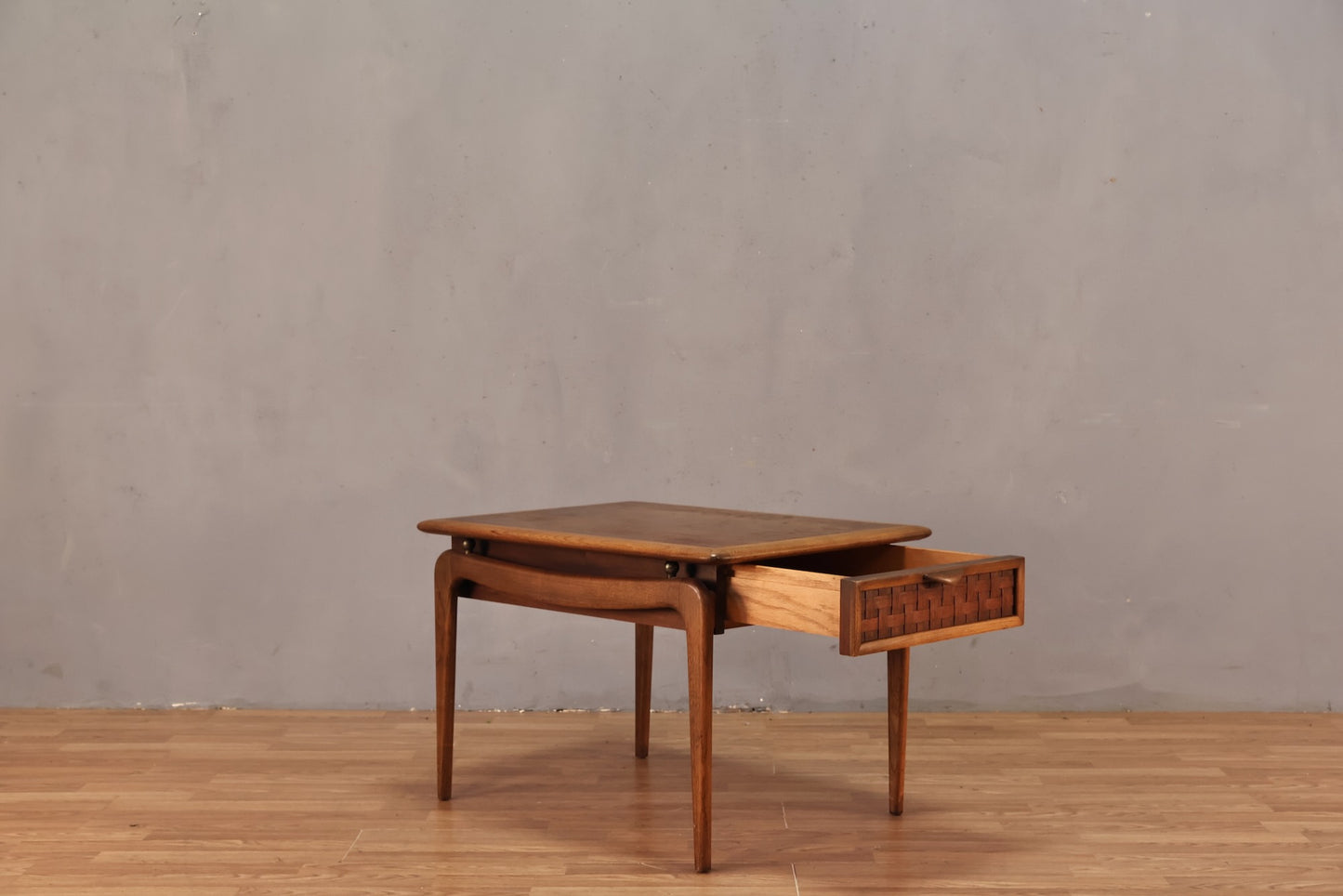 Lane "Perception" Walnut 1-Drawer End Table - ONLINE ONLY