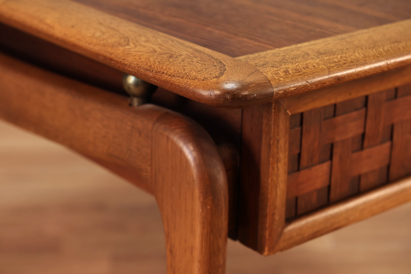 Lane "Perception" Walnut 1-Drawer End Table - ONLINE ONLY