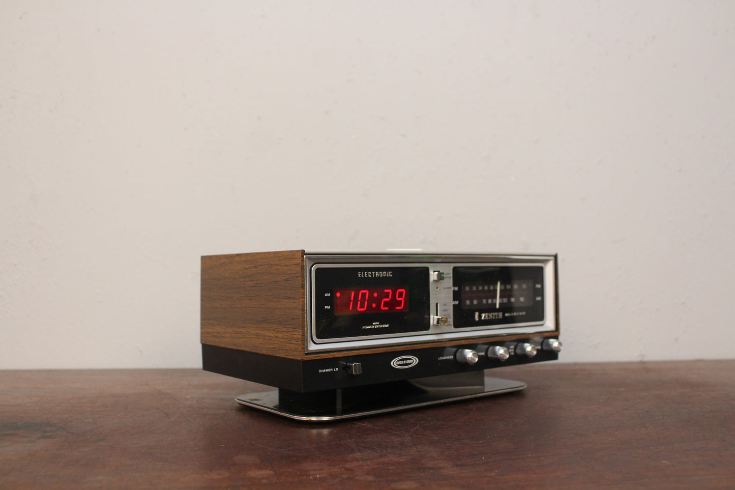 Zenith Digital Clock Radio