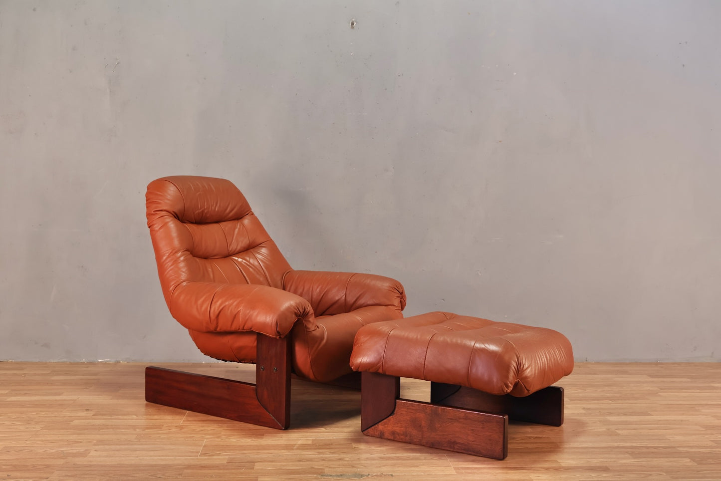 Brazilian Russet Leather Lounge Chair & Ottoman - ONLINE ONLY