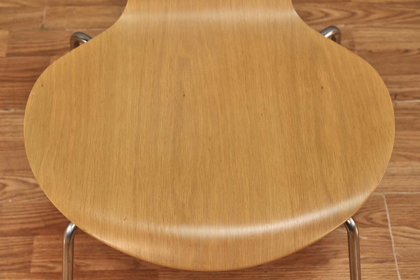 Arne Jacobsen Series 7 Side Chair