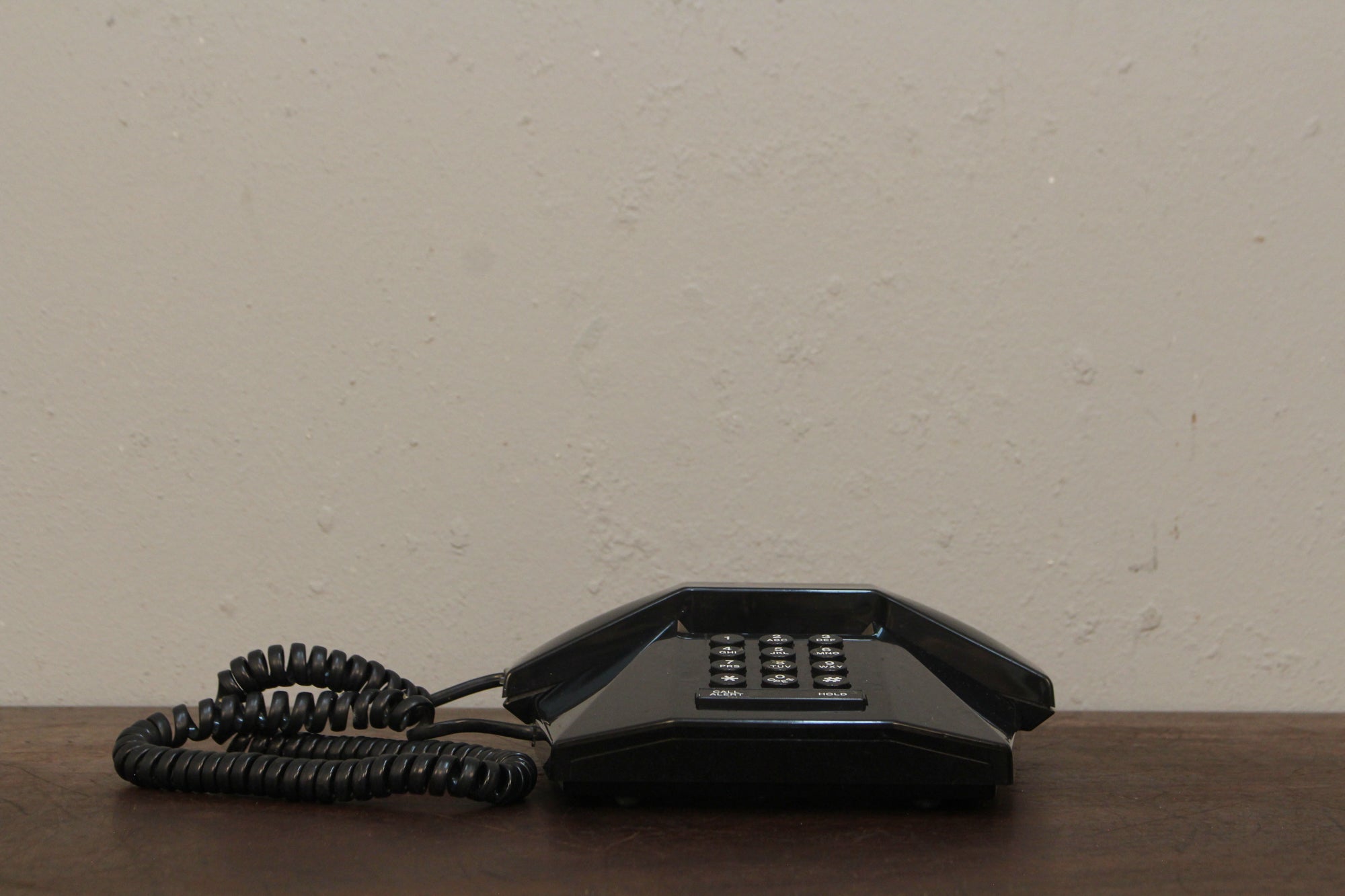muque Vintage Telephone T (Mサイズ) 1980s TeleQuest Prism Black Telephone – Furnish Green