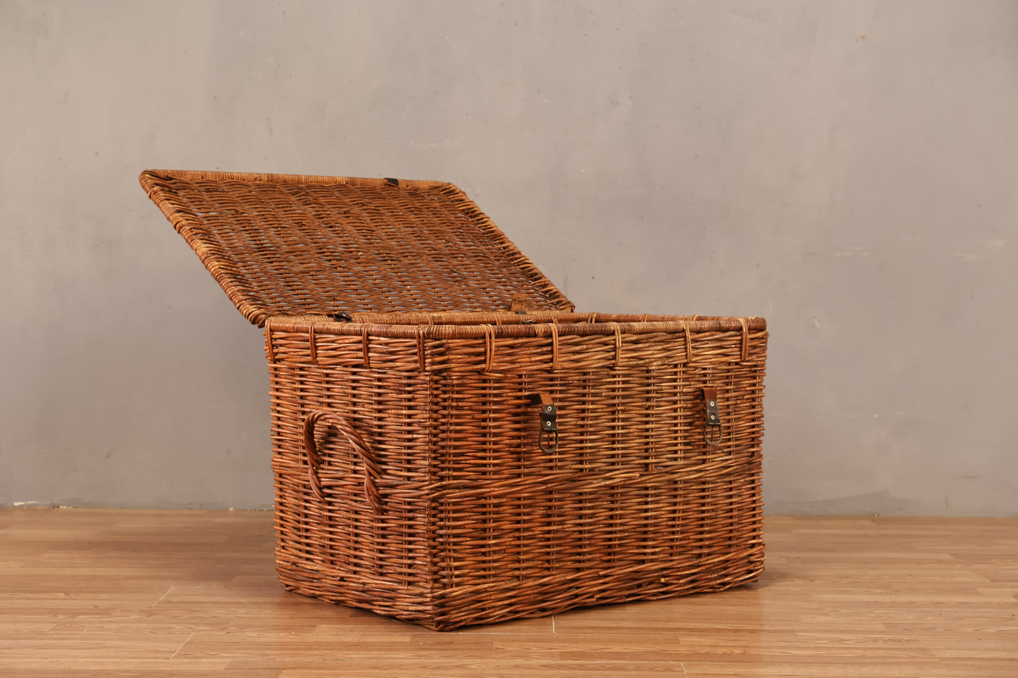 Wicker Trunk - ONLINE ONLY