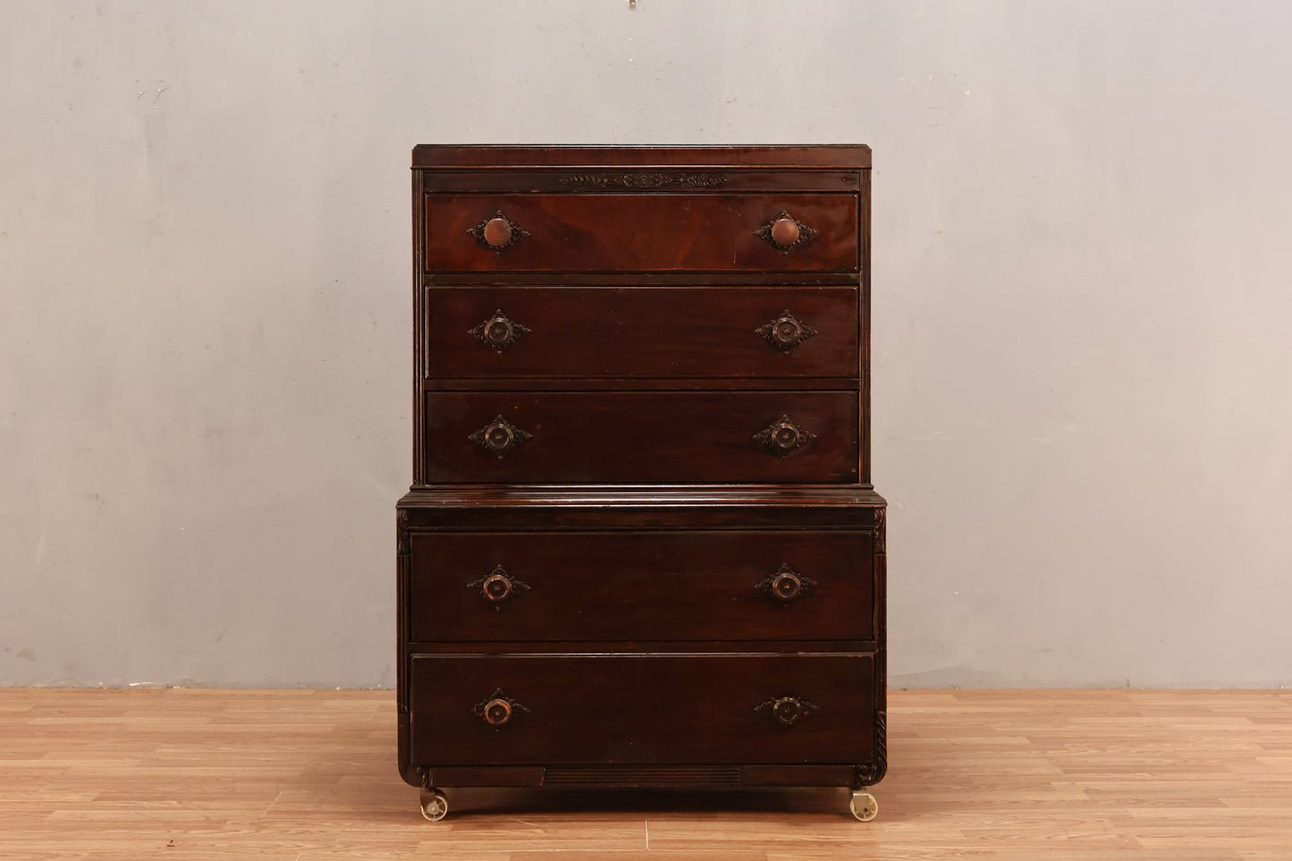 Antique Mahogany 5-Drawer Dresser