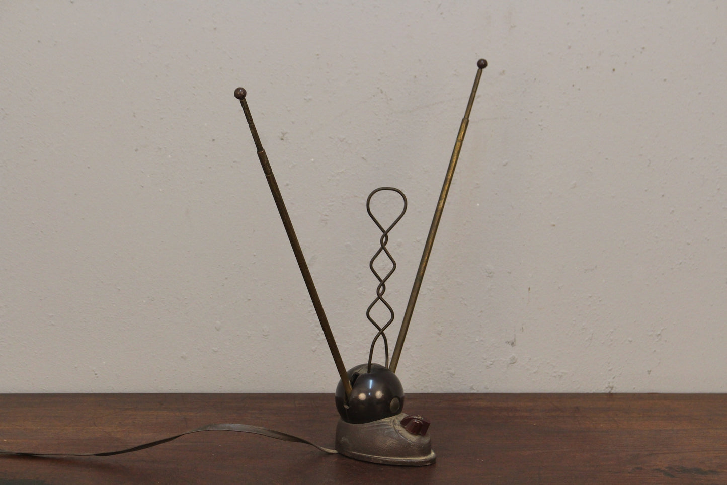 1950s RCA Television Rabbit Ears Antenna