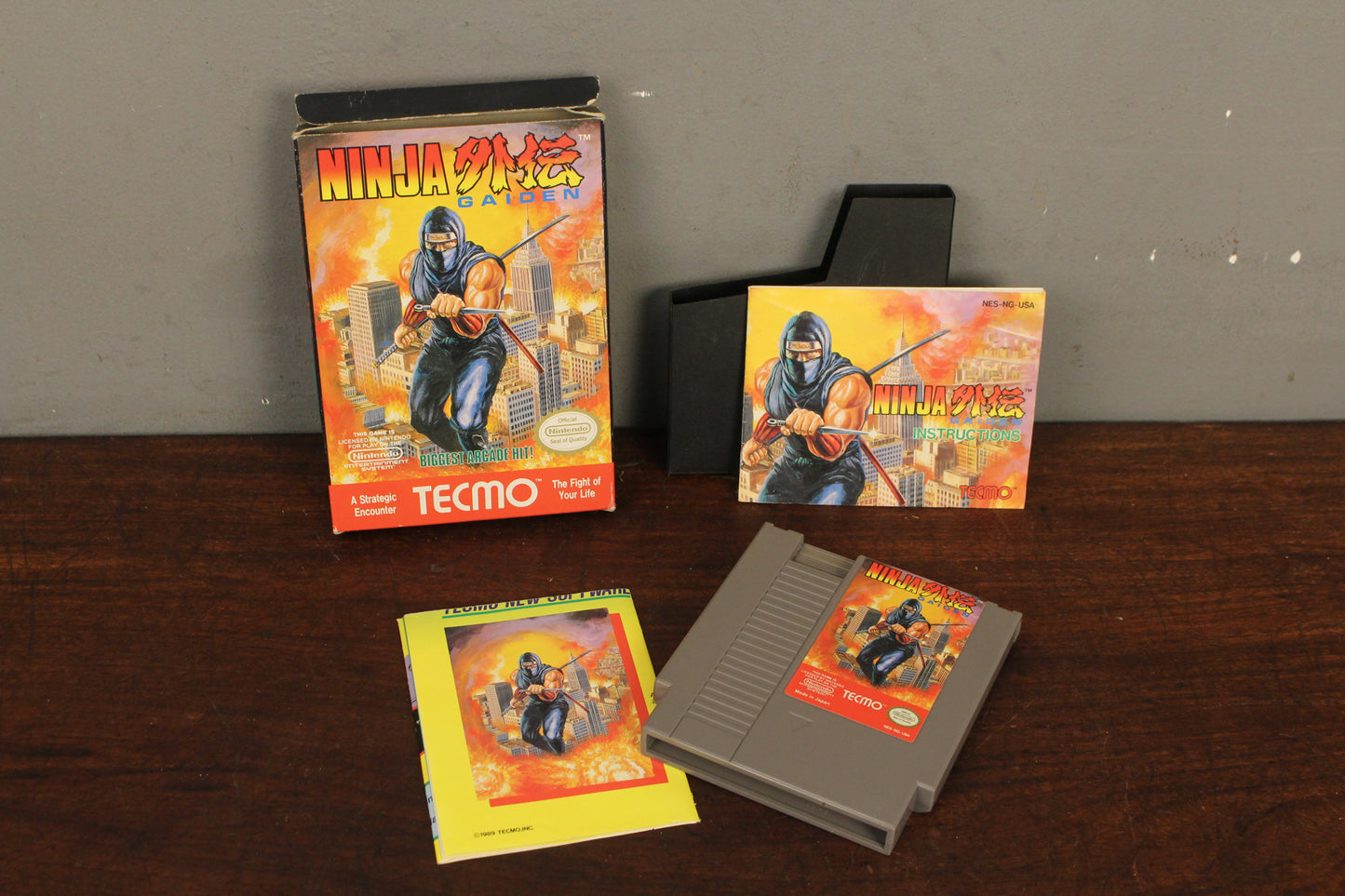 "Ninja Gaiden" Nintendo NES Game (CIB)