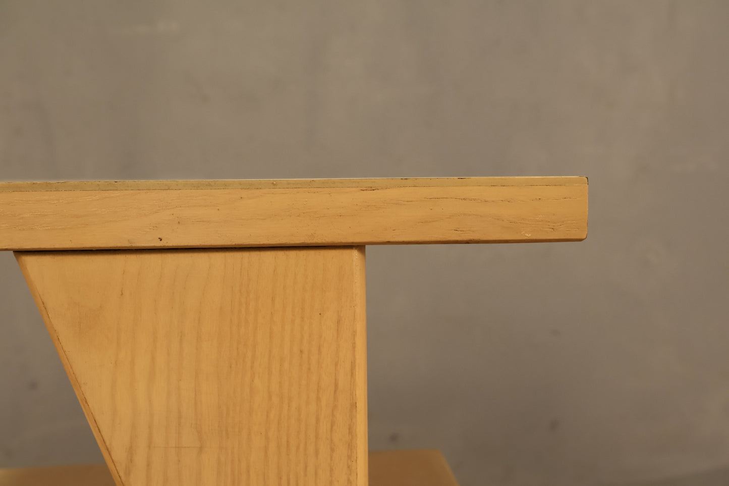 Mid Century Blonde Laminate Stepback Table