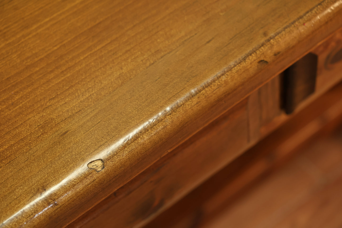 Country Pine 2-Drawer Desk