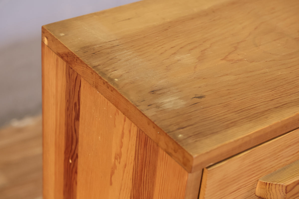 Slim Pine 3-Drawer Console