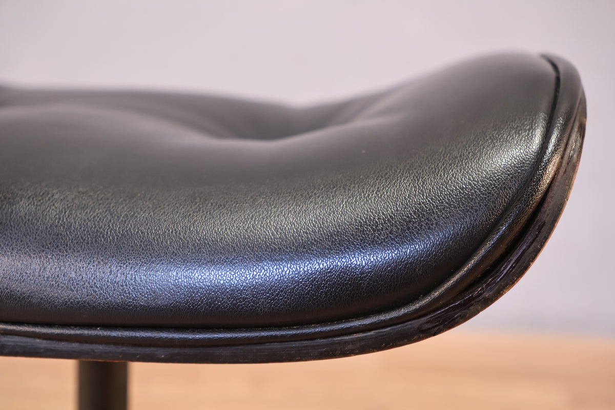 Eames-Style Leather Lounge Chair & Ottoman