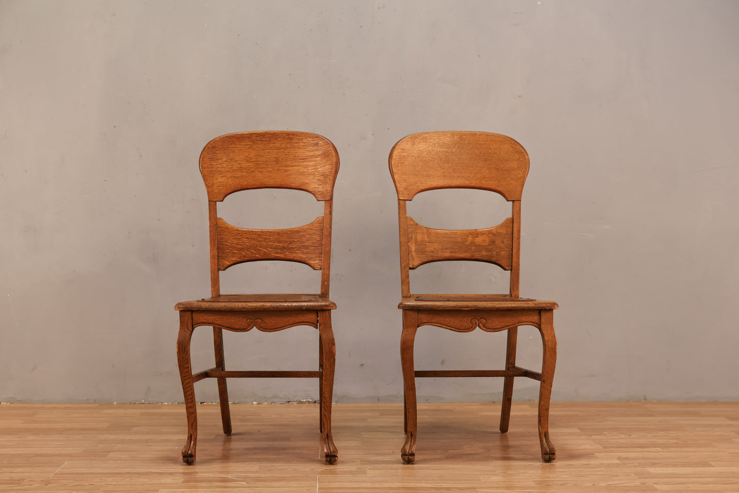 Antique Tiger Oak & Brown Side Chair