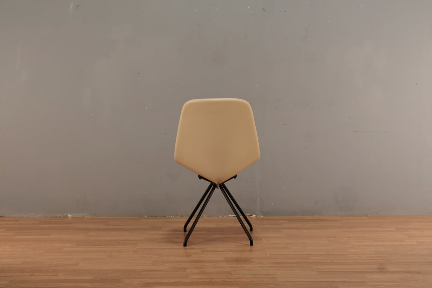 Poltrona Frau "DU30" White Leather Chair