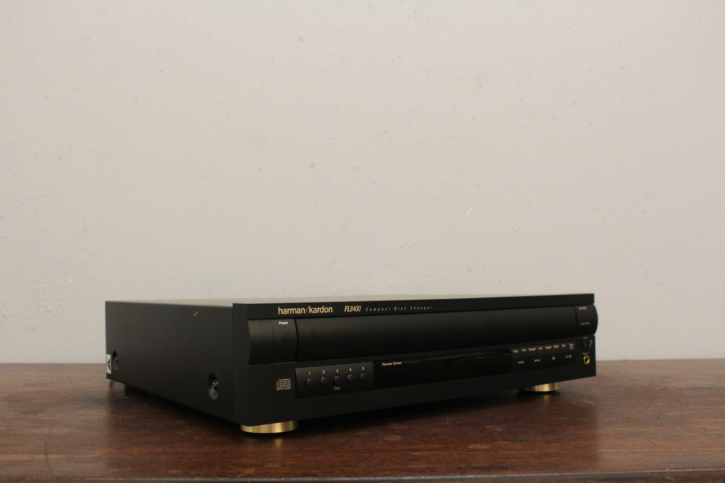 Prop Harman Kardon CD Changer