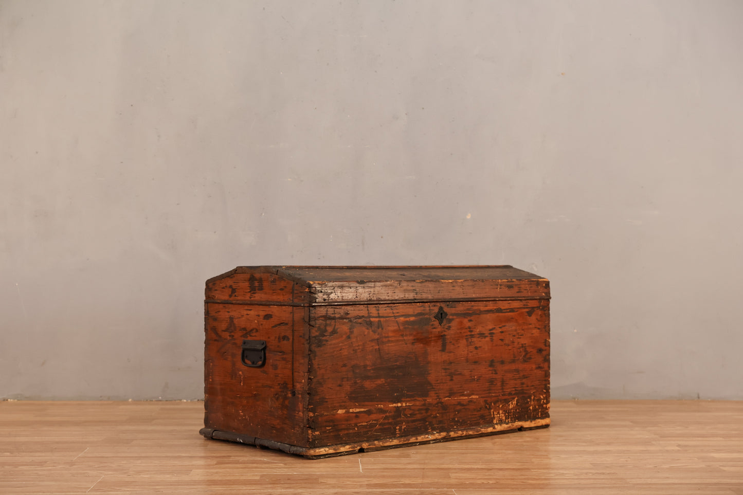 Antique Oak Trunk - ONLINE ONLY