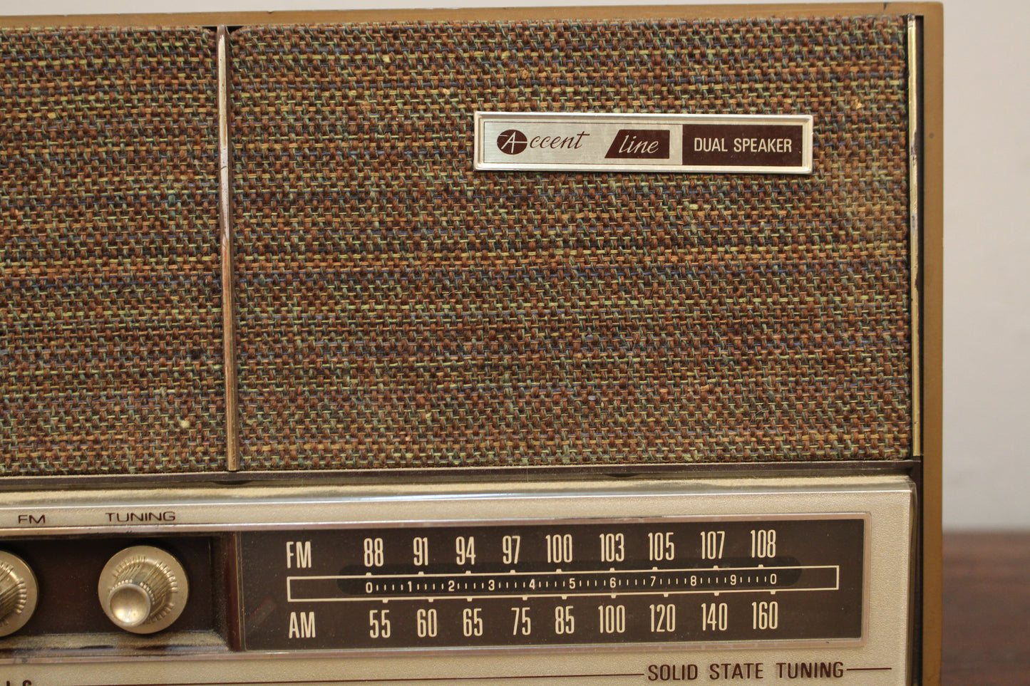 1960s Prop General Electric Radio