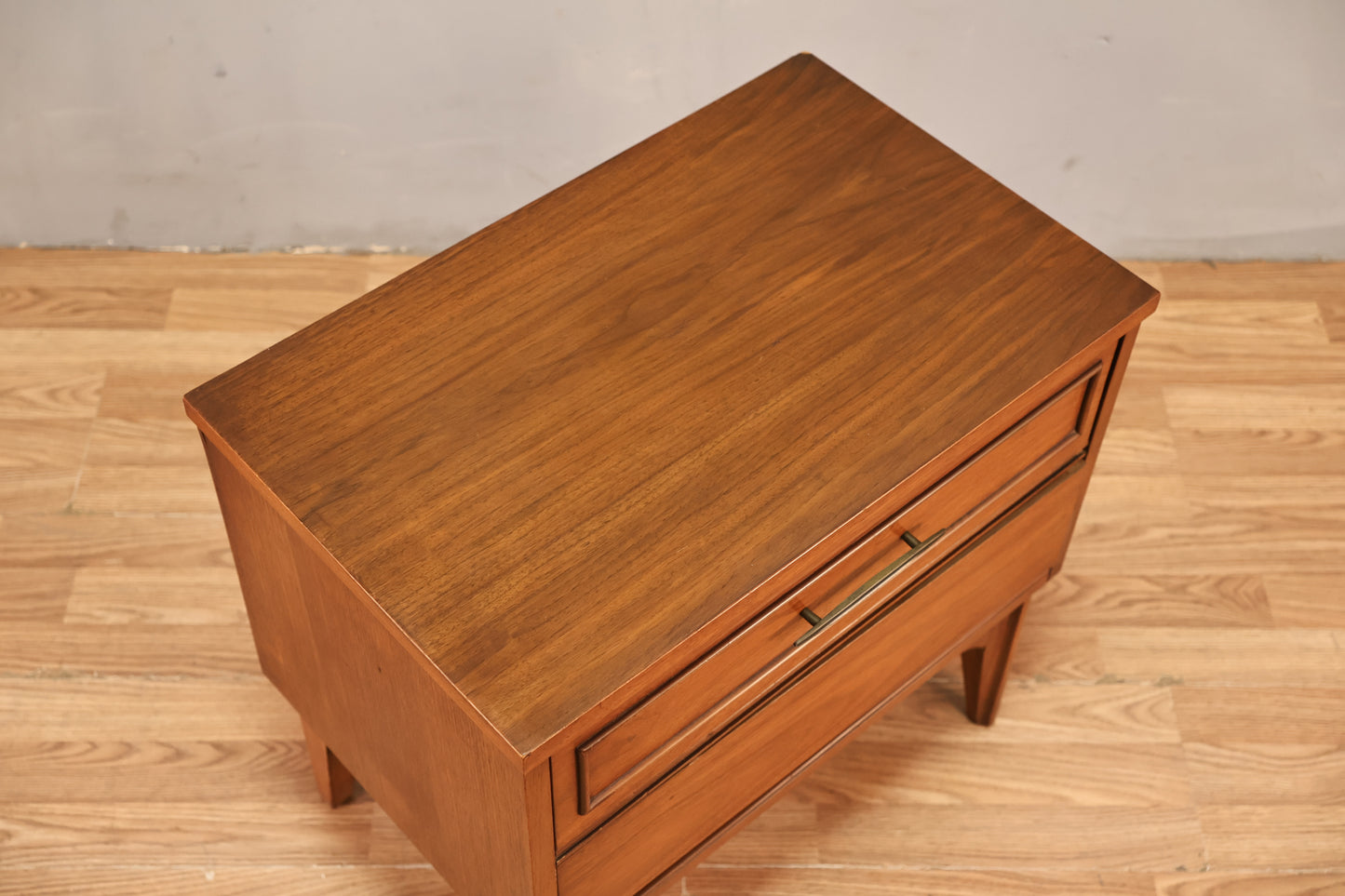 Classic Walnut 2-Drawer Nightstand