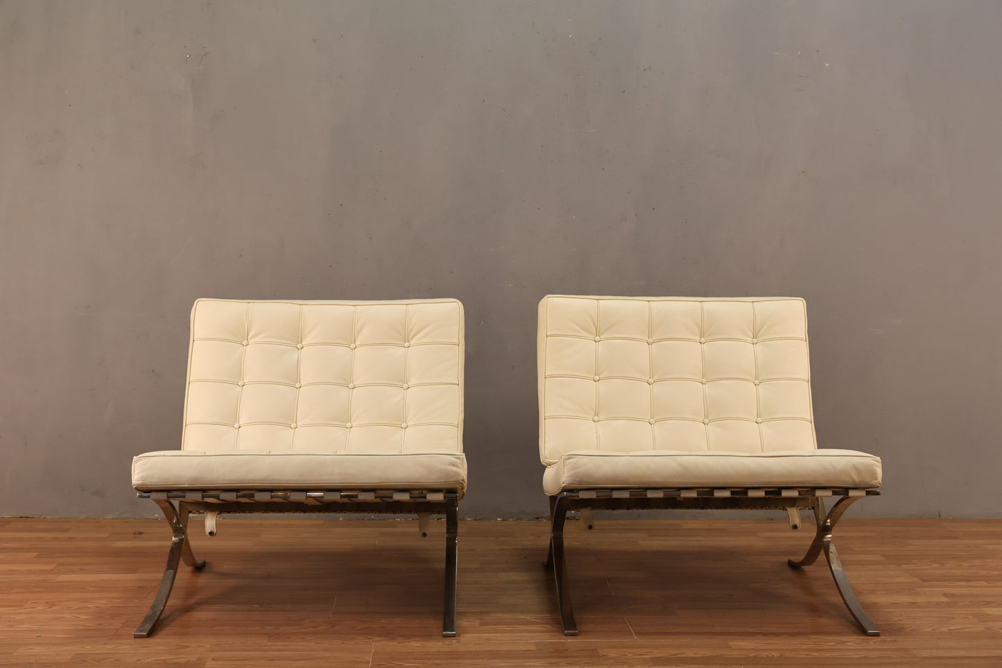 Barcelona-Style White Leather Lounge Chair