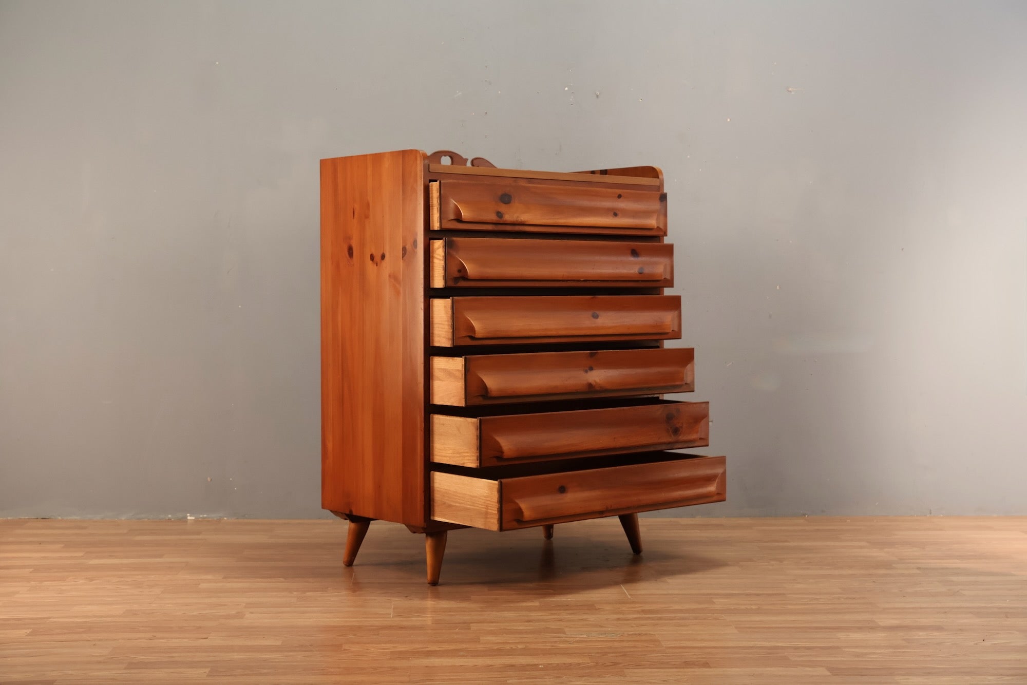 Franklin Shockey Pine 6-Drawer Dresser – Furnish Green