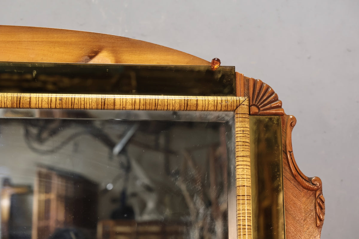 Art Deco 3-Drawer Waterfall Vanity