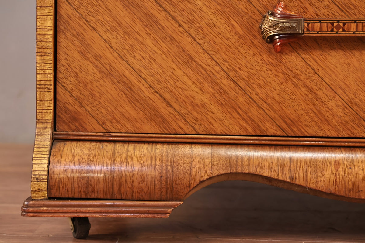 Art Deco 3-Drawer Waterfall Vanity