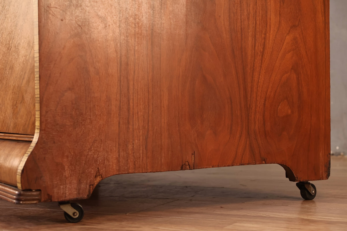 Art Deco 3-Drawer Waterfall Vanity