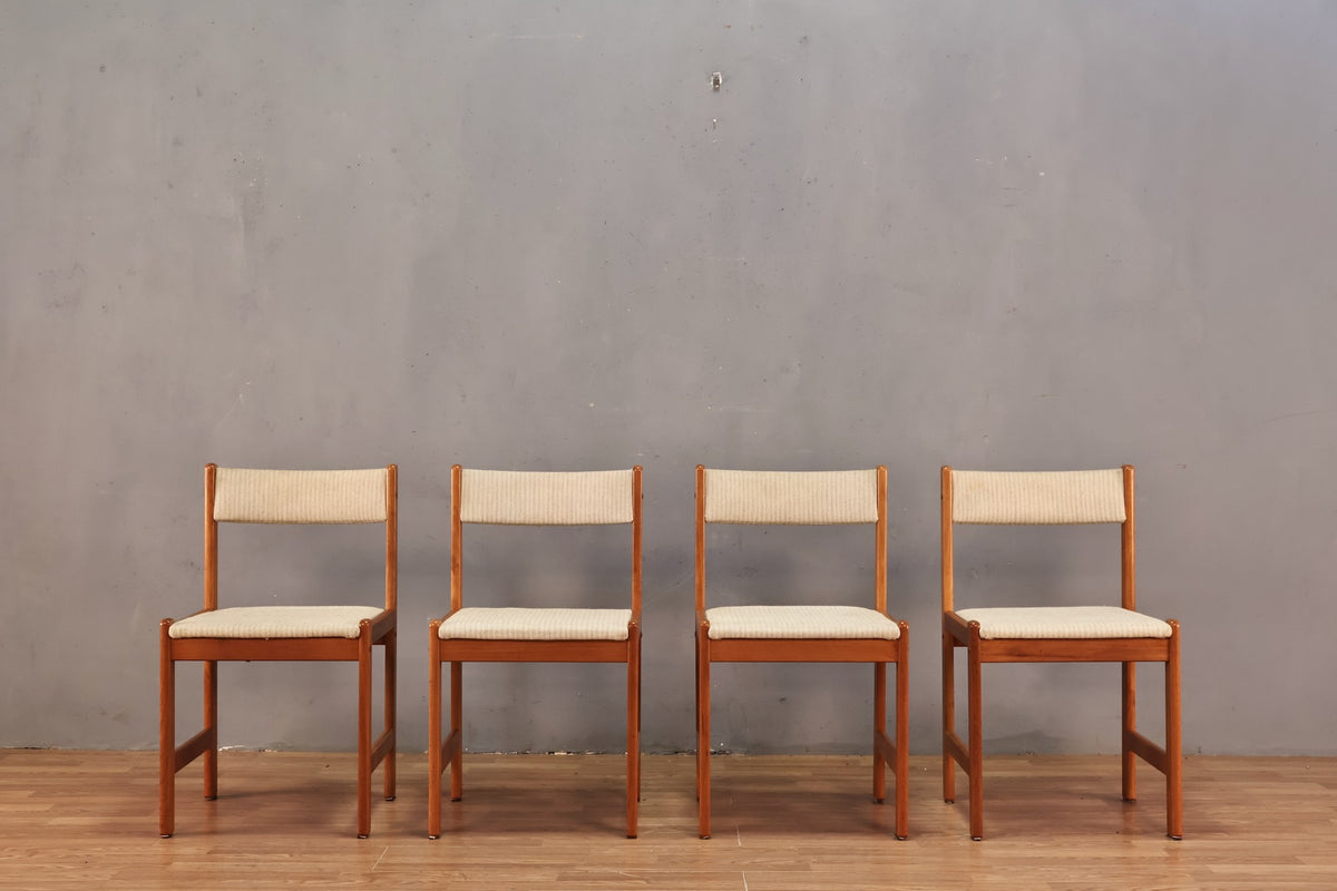 Findahl Teak & Oatmeal Side Chair