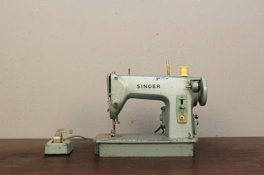 1960s Mint Singer Sewing Machine