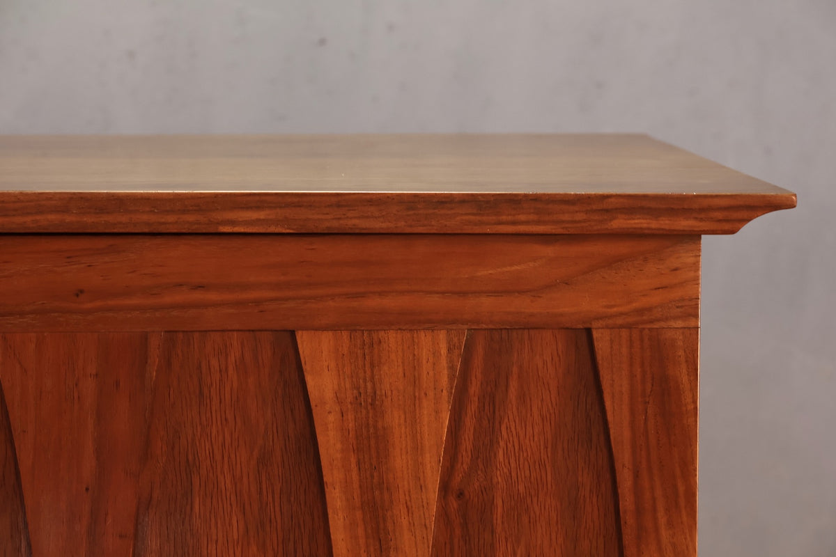 Albe Mid Century 9-Drawer Bachelors Chest