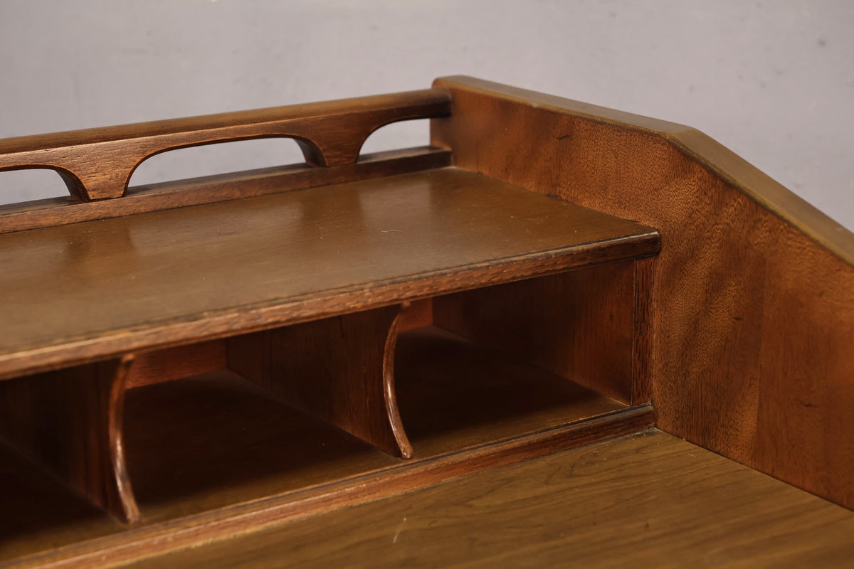 Thomasville 2-Drawer Trestle Desk