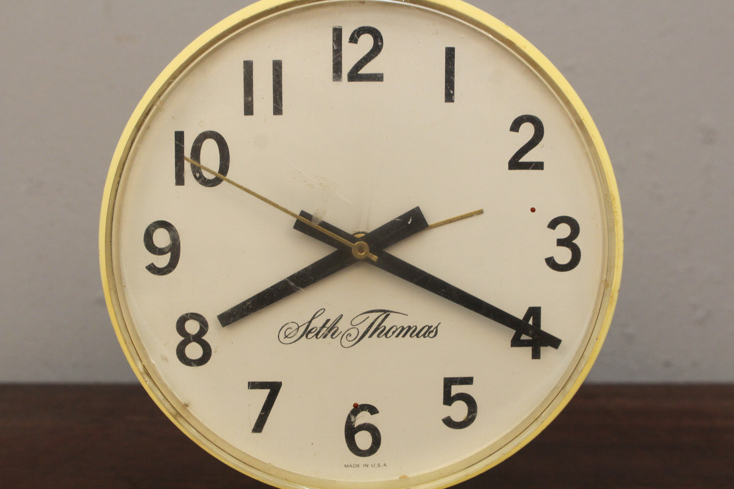 Seth Thomas Cream Alarm Clock