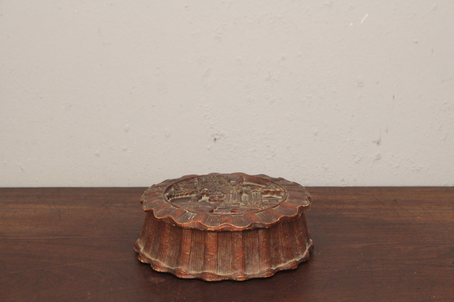 1930s Barricini Syroco Trinket Box