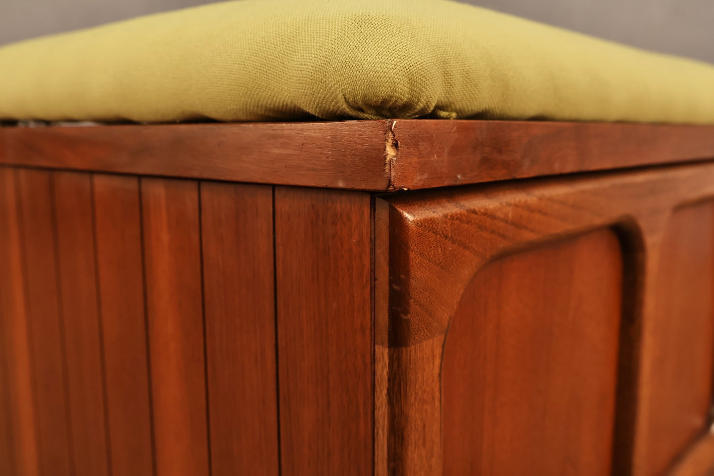Lane Honeydew Cedar-Lined Chest