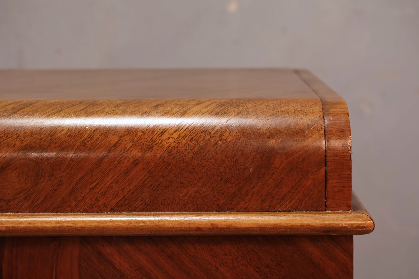 Lane Deco Cedar Chest
