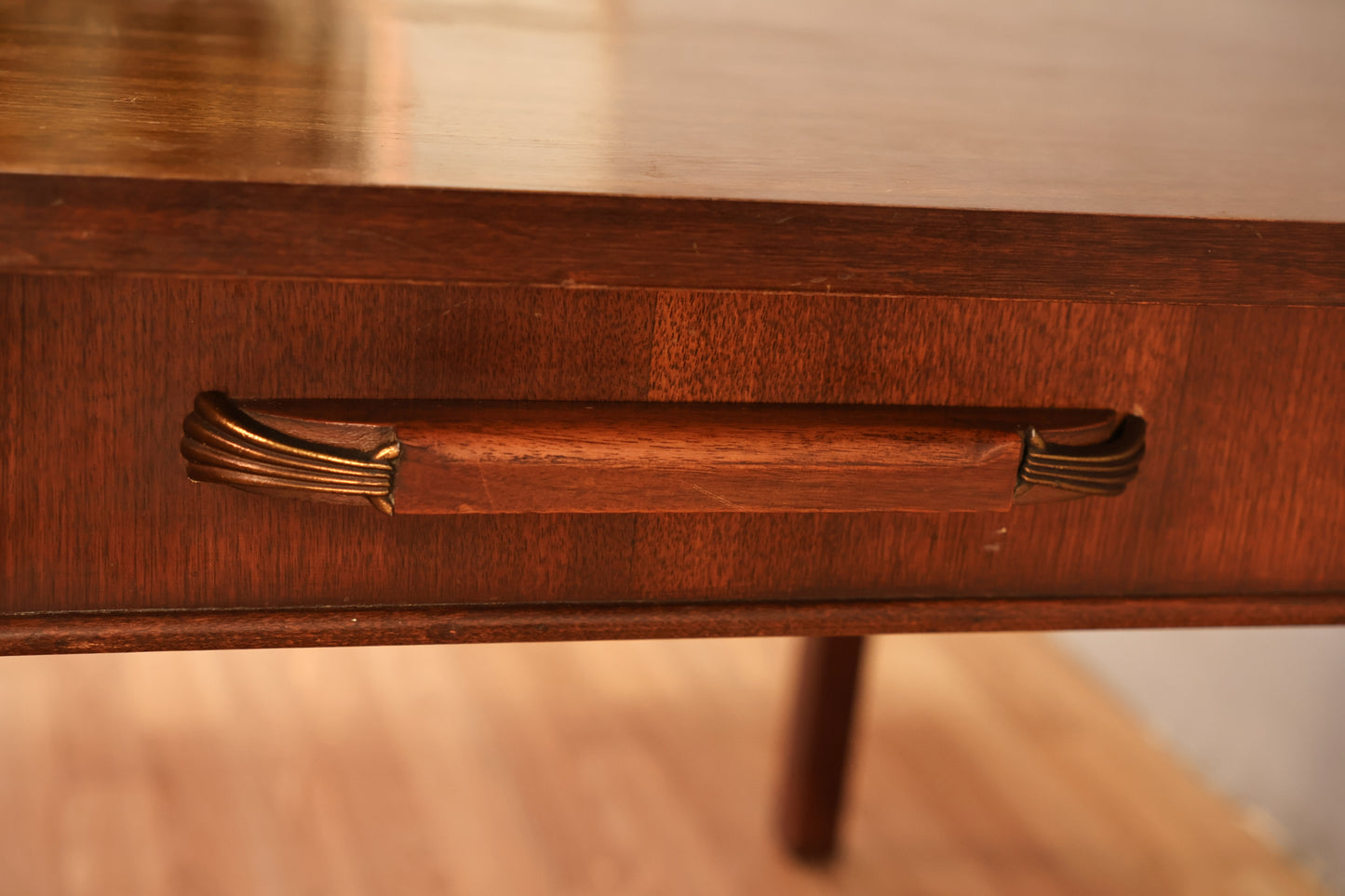 Art Deco Expanding Dining Table