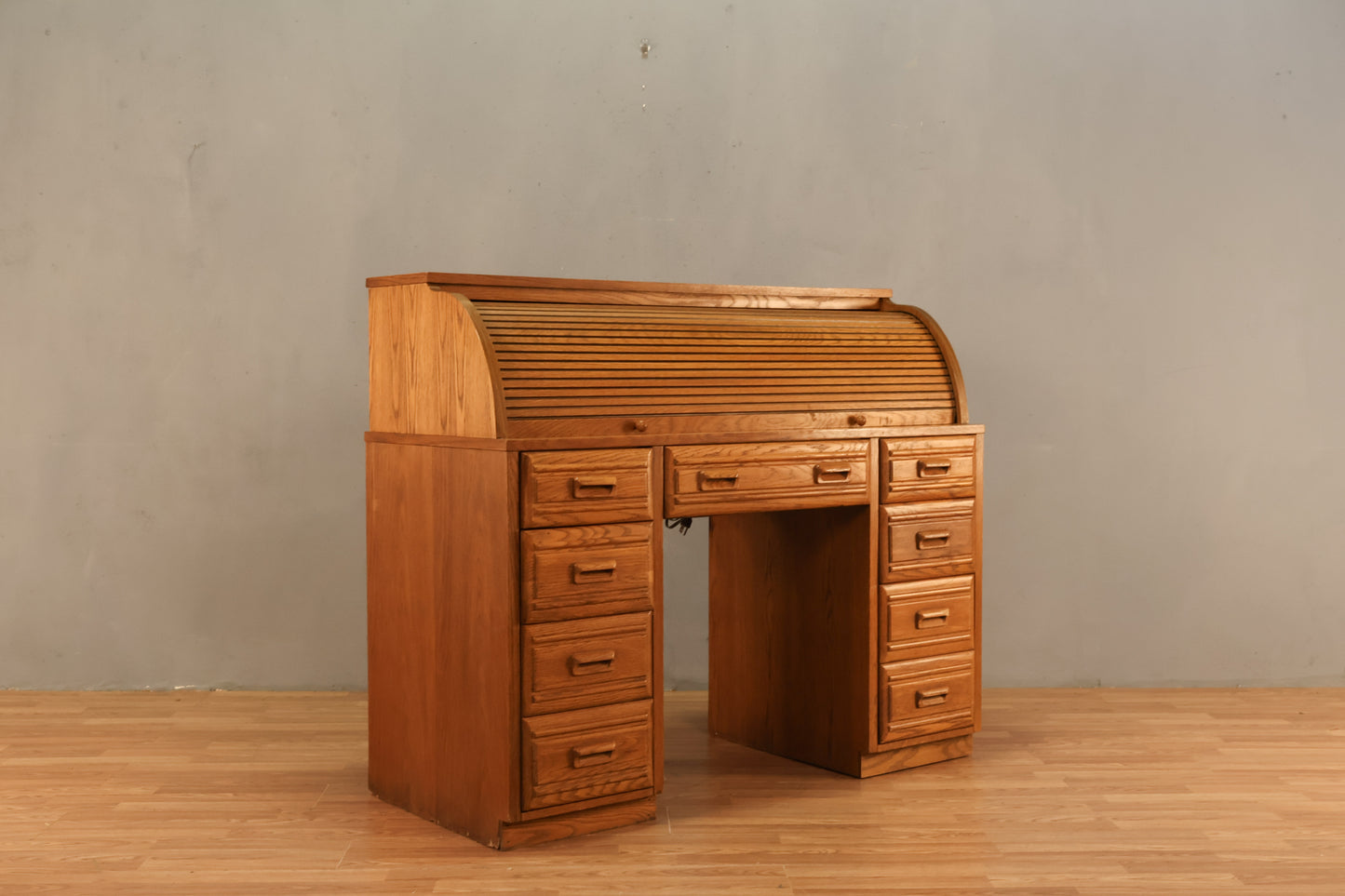 Oak Roll-Top 7-Drawer Illuminated Desk - ONLINE ONLY