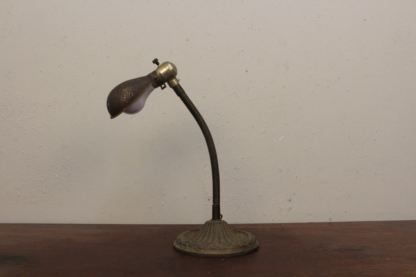 Industrial Deco Gooseneck Lamp